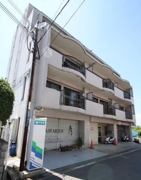石切（13.01坪）の店舗物件画像 外観・内観1