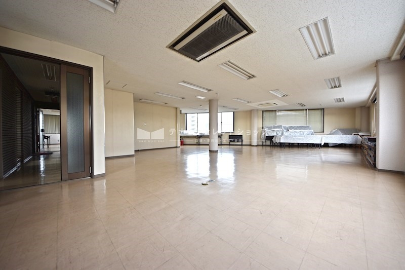 志紀（30坪）の店舗物件画像 外観・内観1