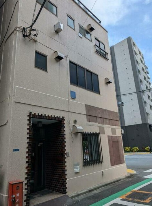 入谷