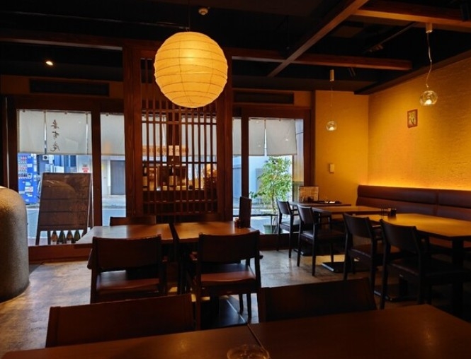 小川町（30.25坪）の店舗物件画像 外観・内観1