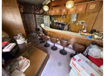 堺市（6.1坪）の店舗物件画像 外観・内観1