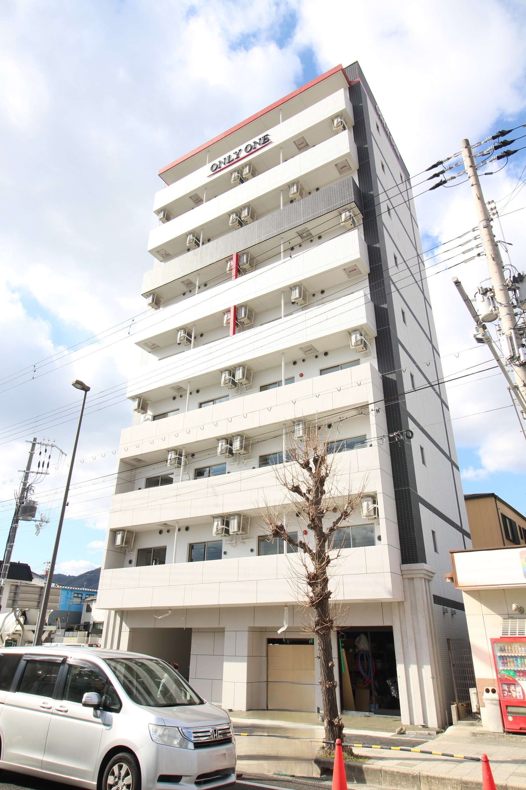 大石（20.4坪）の店舗物件画像 外観・内観1