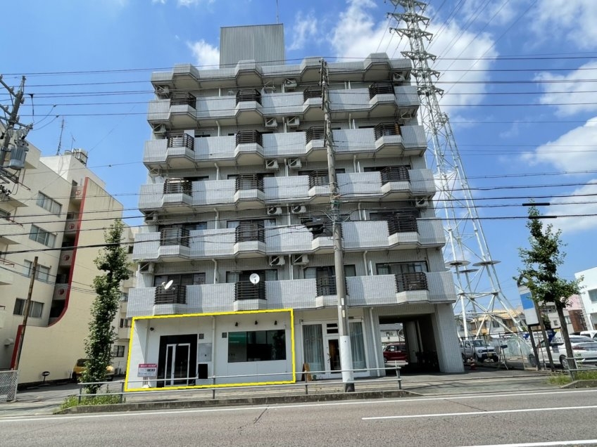 西岐阜（17.98坪）の店舗物件画像 外観・内観1