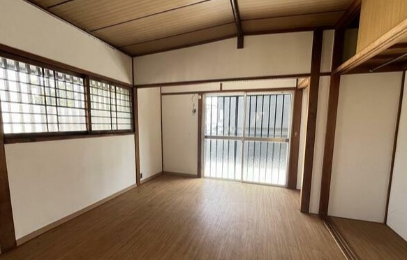 桜坂（24.93坪）の店舗物件画像 外観・内観1