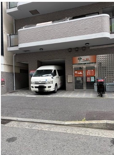 伊勢佐木長者町（39.78坪）の店舗物件画像 外観・内観1