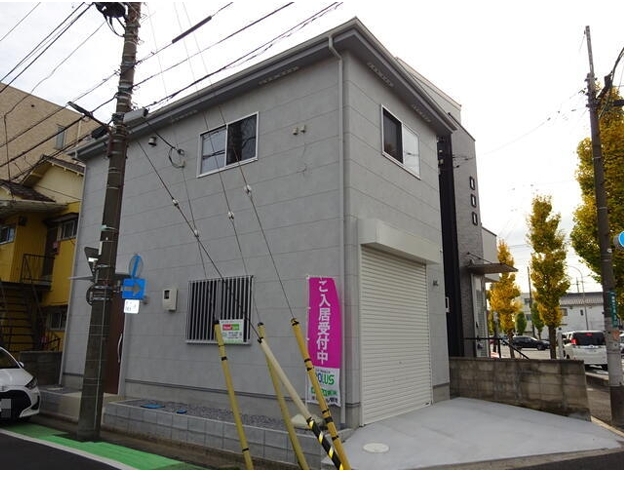 谷塚（18.03坪）の店舗物件画像 外観・内観1