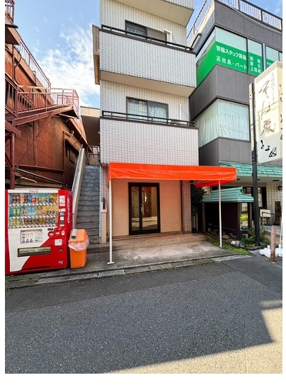 谷塚の店舗物件