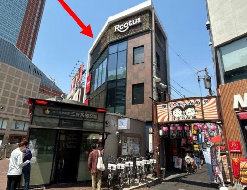 三軒茶屋（19.33坪）の店舗物件画像 外観・内観1