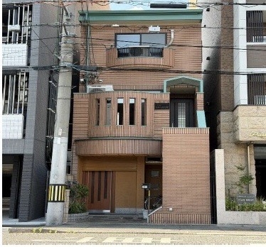 二条城前の店舗物件