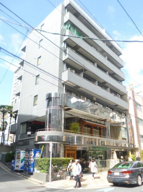 麻布十番（17.85坪）の店舗物件画像 外観・内観1