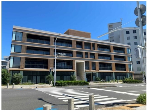 片瀬江ノ島（53.71坪）の店舗物件画像 外観・内観1