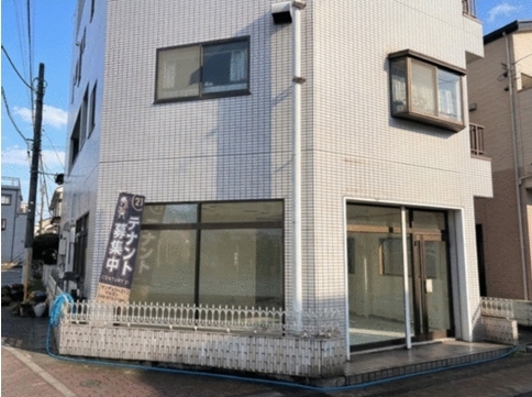 新越谷（13.14坪）の店舗物件画像 外観・内観1