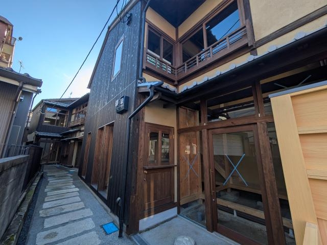 祇園四条（19.08坪）の店舗物件画像 外観・内観1