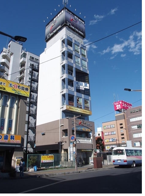 春日部（17.66坪）の店舗物件画像 外観・内観1