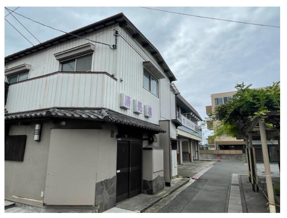 藤の牛島の店舗物件