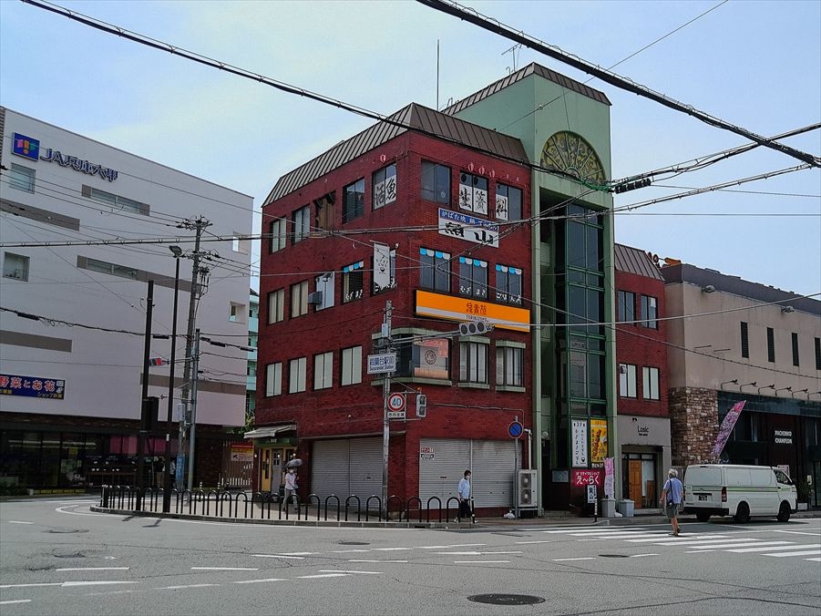 鈴蘭台（12.5坪）の店舗物件画像 外観・内観1