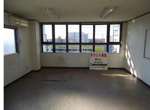 三郷の店舗物件