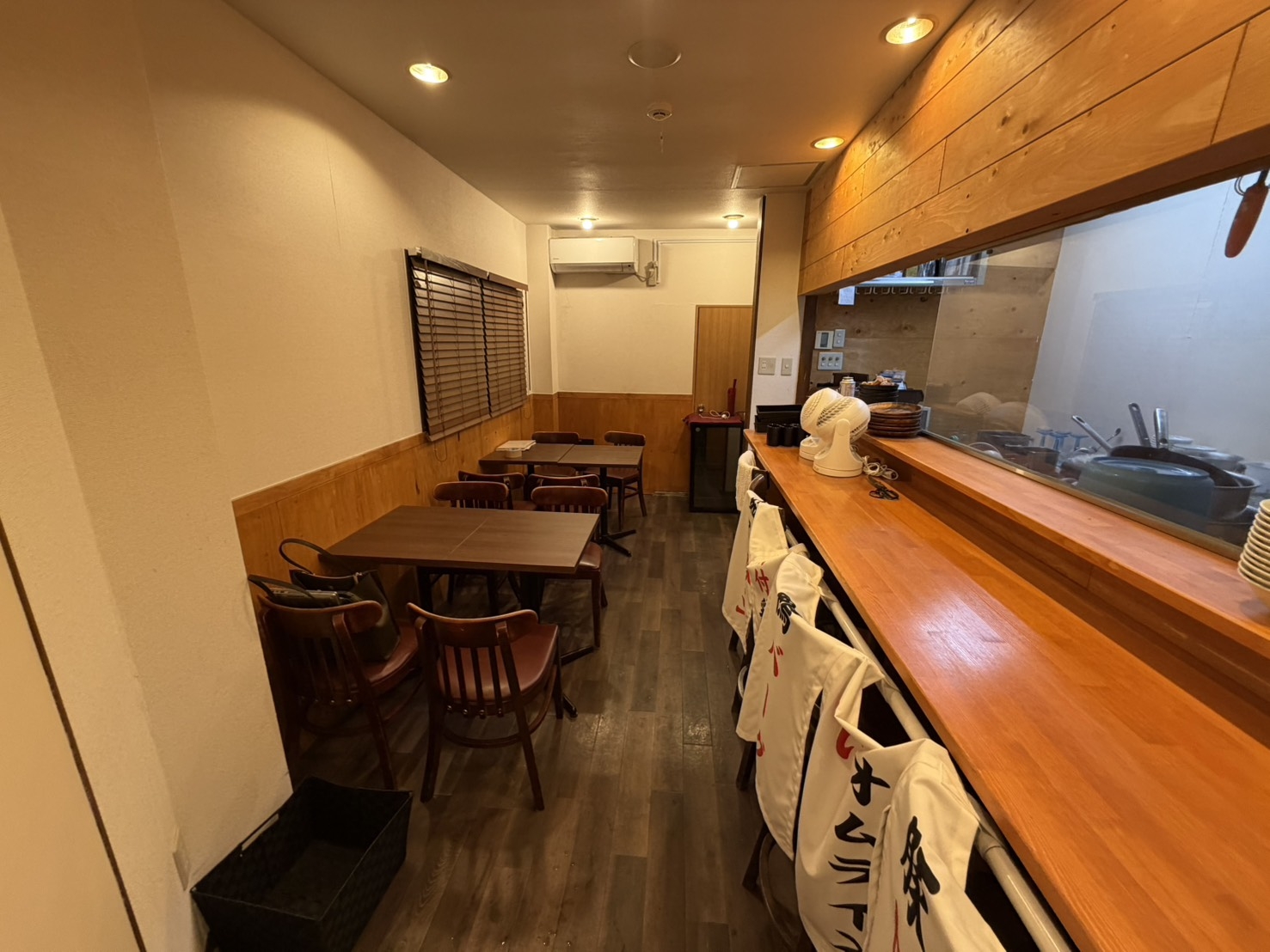 都立家政（10.15坪）の店舗物件画像 外観・内観1