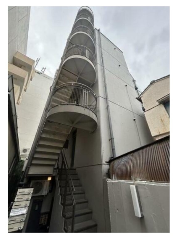 町屋の店舗物件