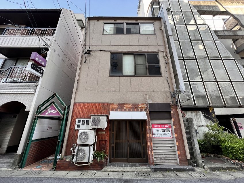 大垣（19.09坪）の店舗物件画像 外観・内観1