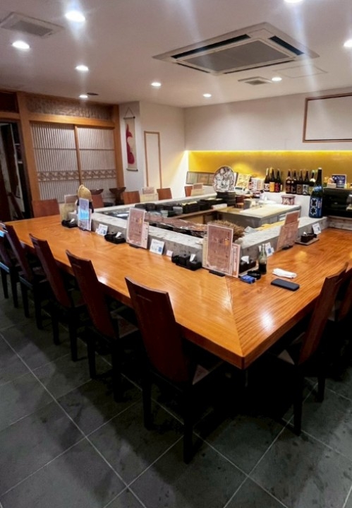 本町（28.9坪）の店舗物件画像 外観・内観1