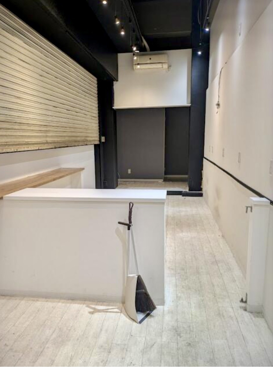 恵美須町（13.01坪）の店舗物件画像 外観・内観1