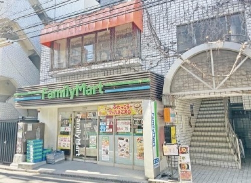 表参道（15.26坪）の店舗物件画像 外観・内観1