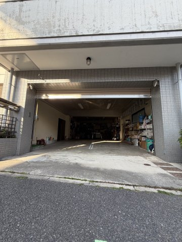 花隈（17.56坪）の店舗物件画像 外観・内観1