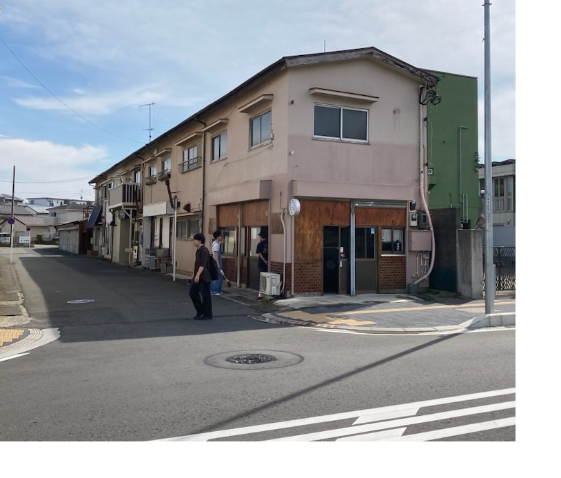 伊勢原（30坪）の店舗物件画像 外観・内観2