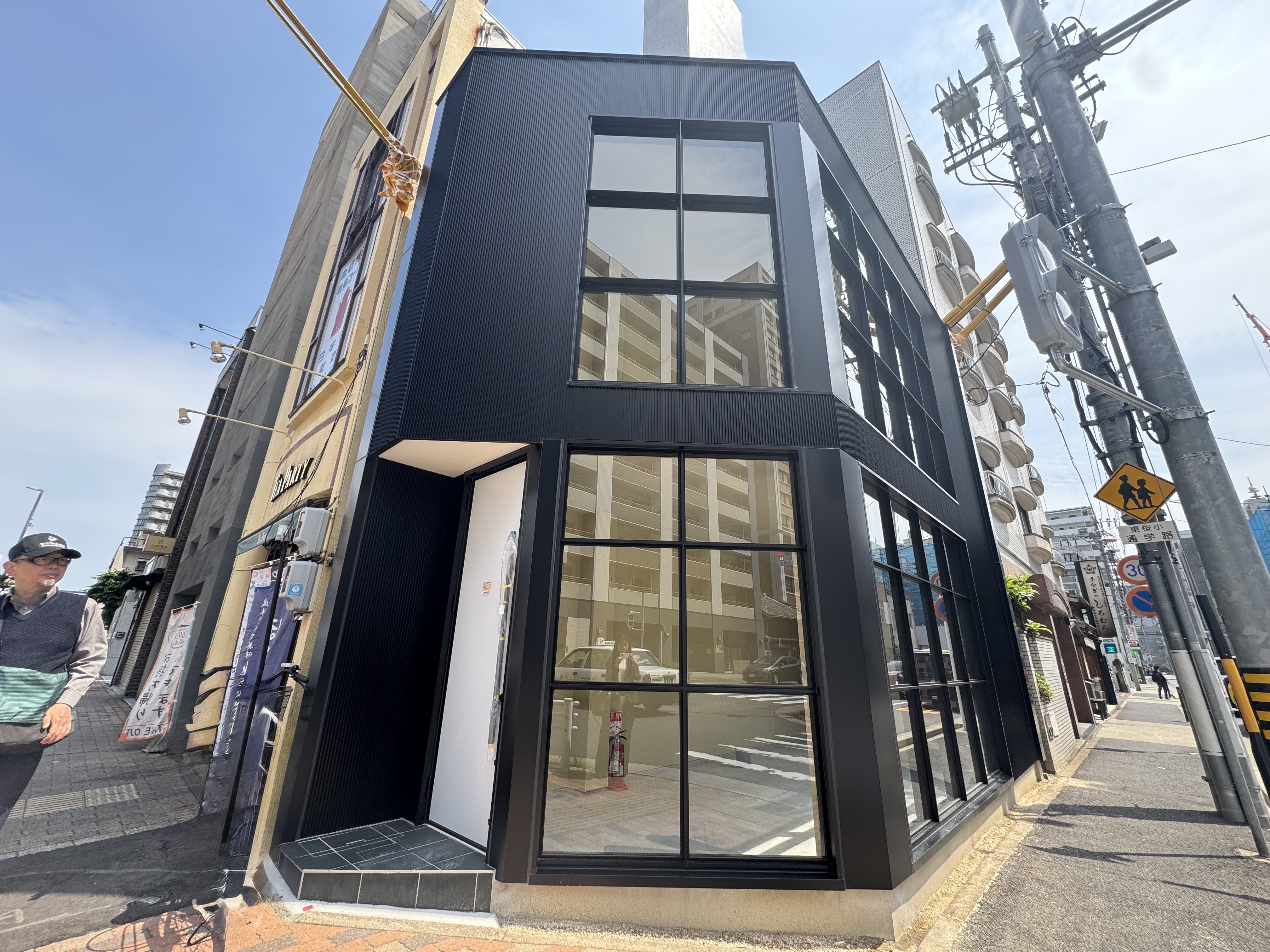 久屋大通（10.9坪）の店舗物件画像 外観・内観1