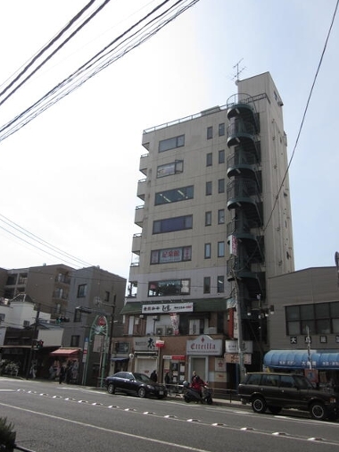 石川町の店舗物件